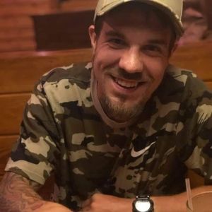 Meet your Posher, Lee